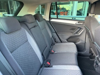 Volkswagen Tiguan 2.0 tdi R-Line 150cv dsg (9)
