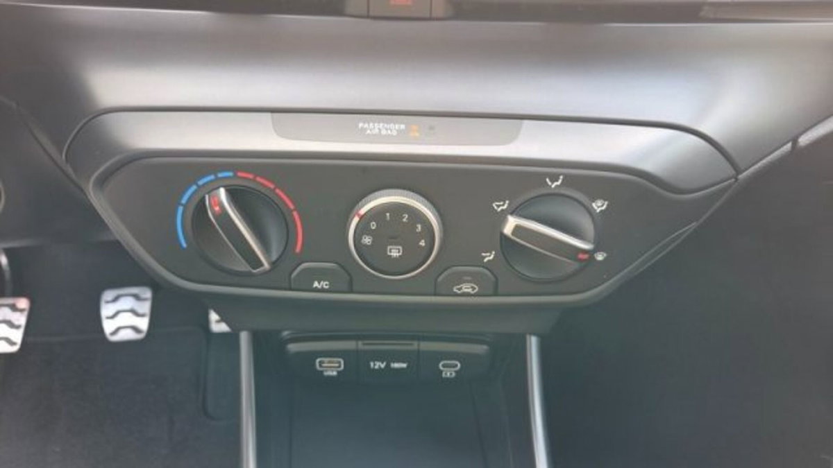 Hyundai Bayon 1.2 mpi Xline mt (20)
