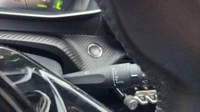 Peugeot 2008 PureTech 100 S&S Allure Navi Pack (16)