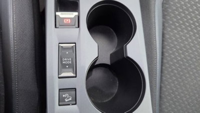 Peugeot 2008 PureTech 100 S&S Allure Navi Pack (20)