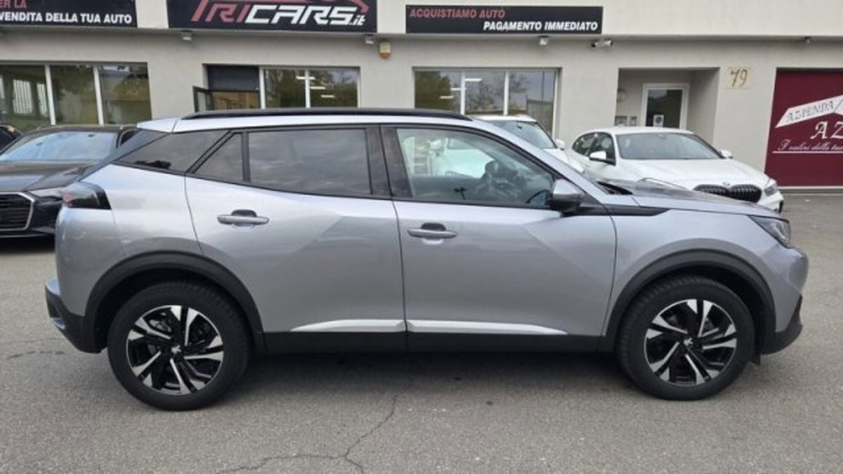 Peugeot 2008 PureTech 100 S&S Allure Navi Pack (5)