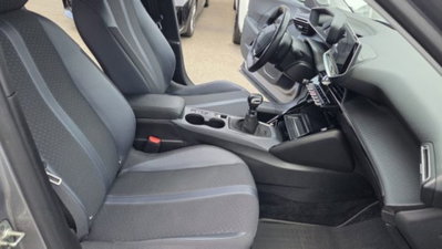 Peugeot 2008 PureTech 100 S&S Allure Navi Pack (6)
