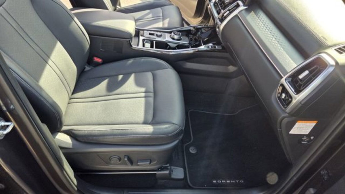 Kia Sorento 1.6 tgdi hev Evolution 4wd at6 (19)