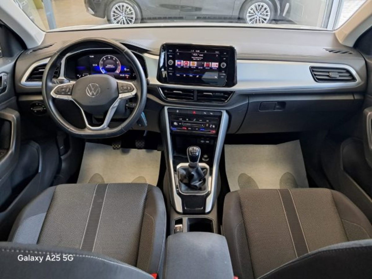 Volkswagen T-Roc 1.0 tsi Edition 110cv (11)