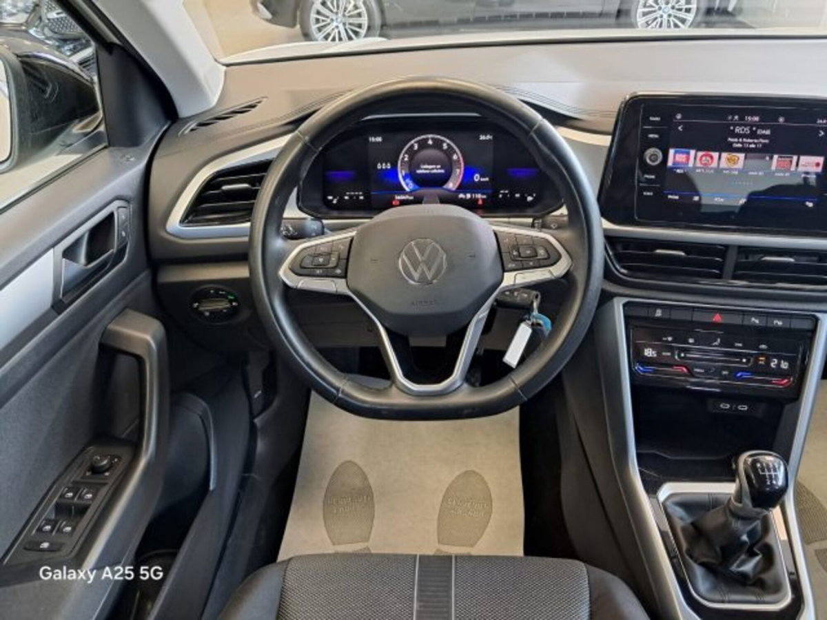 Volkswagen T-Roc 1.0 tsi Edition 110cv (12)