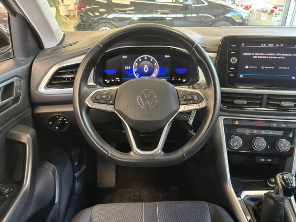 Volkswagen T-Roc 1.0 tsi Edition 110cv (11)