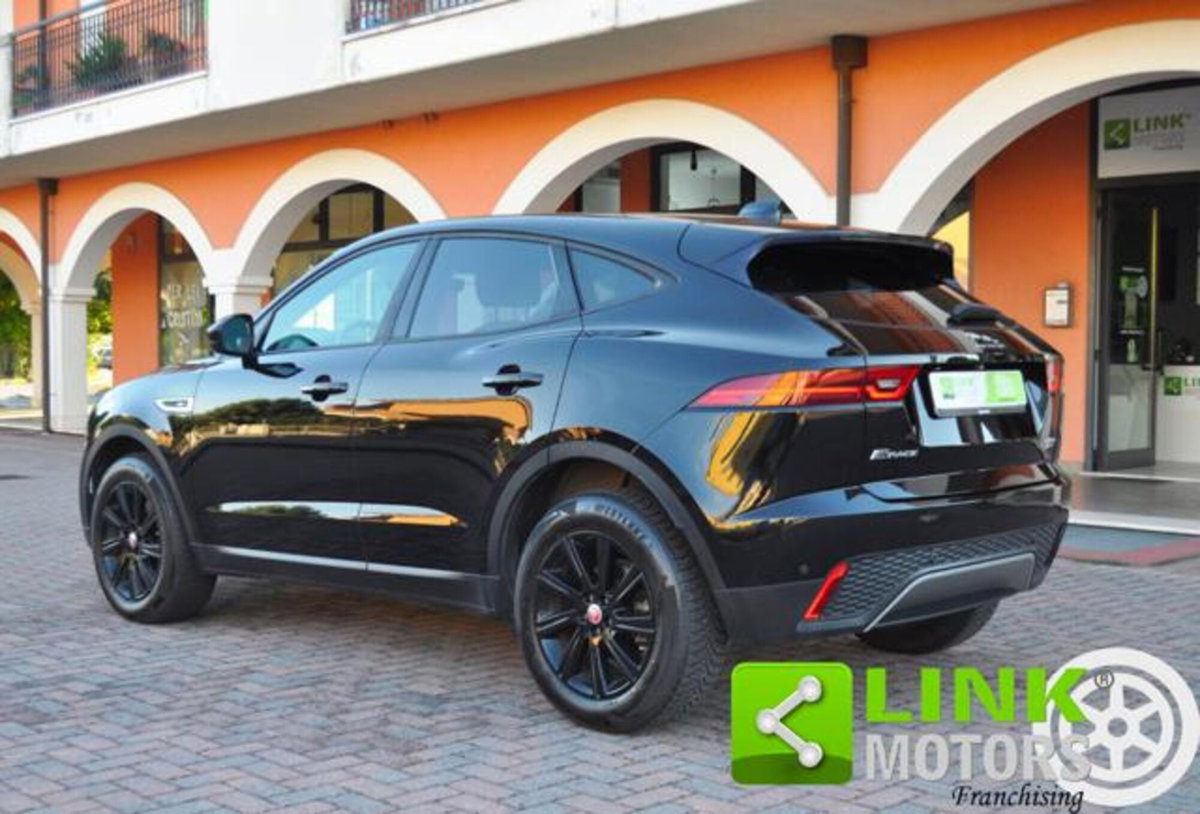 Jaguar E-Pace 2.0D 150 CV AWD aut. R-Dynamic S (2)