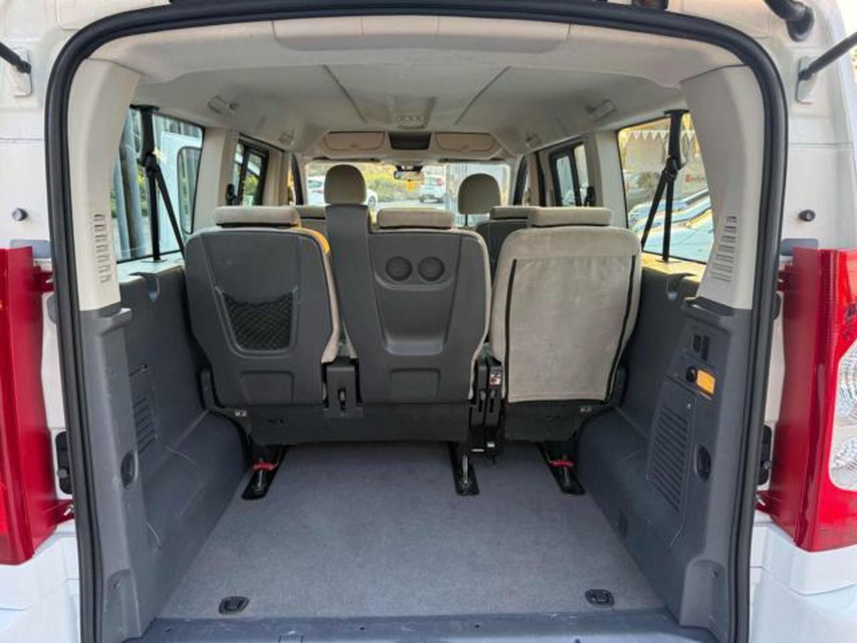 Fiat Scudo Furgone 2.0 MJT/130 PC Panorama Executive 5 posti (N1) (14)