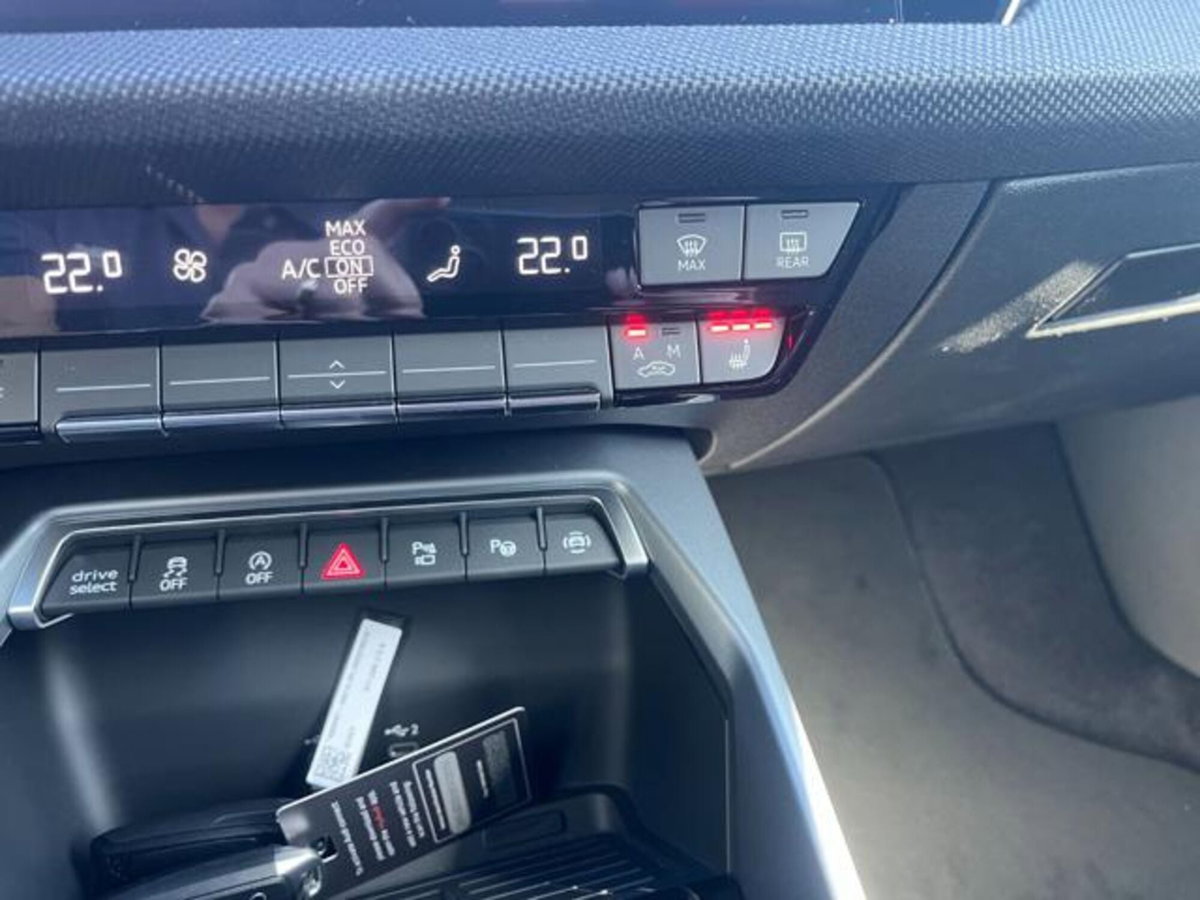 Audi A3 Sedan 35 TFSI S line edition (6)