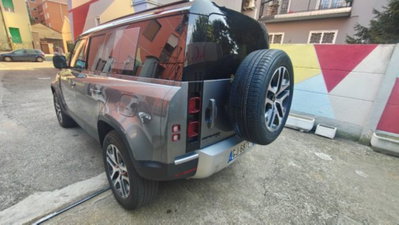 Land Rover Defender 110 2.0 si4 phev X-Dynamic SE awd 300cv auto (4)
