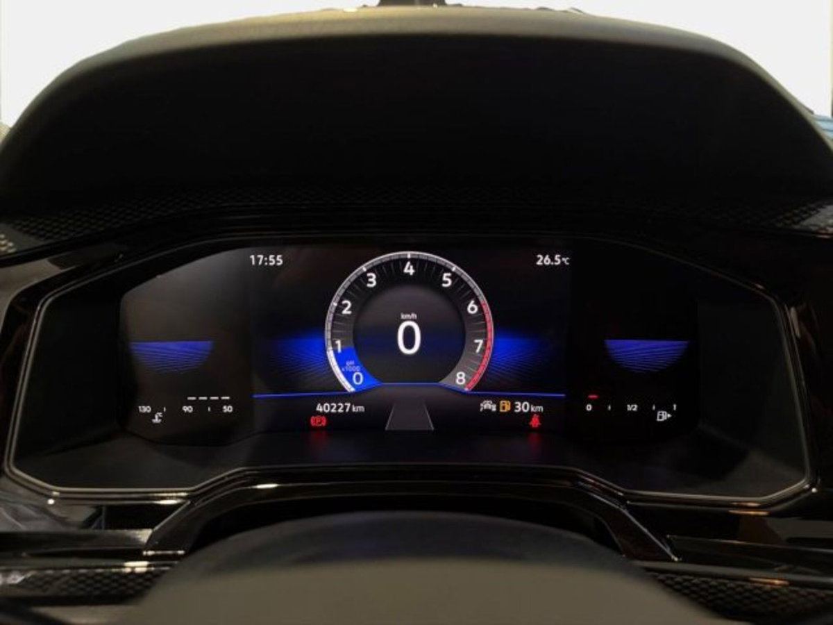 Volkswagen Polo 1.0 tsi R-Line 95cv (9)