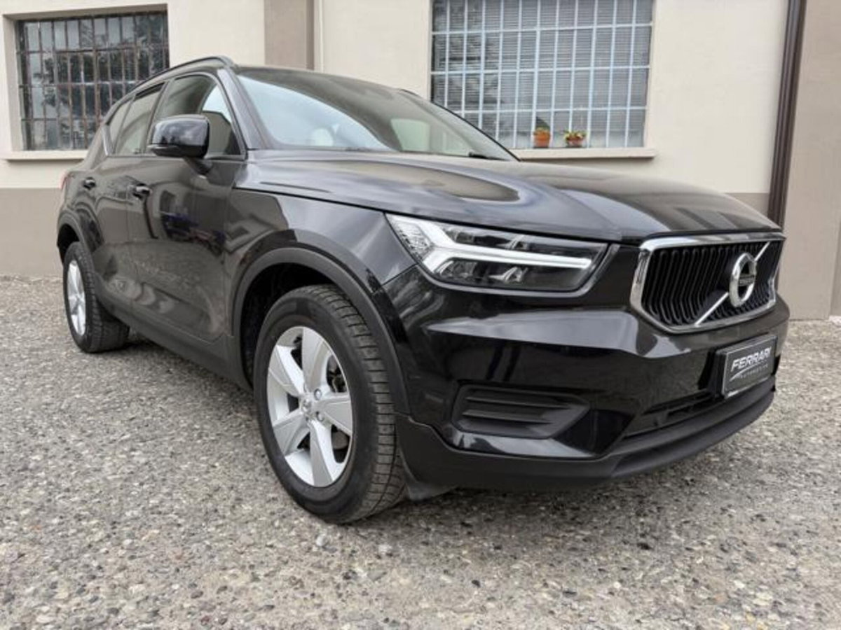 Volvo XC40 T2 Geartronic Momentum Core (3)