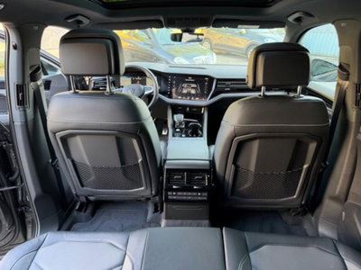 Volkswagen Touareg 3.0 V6 tdi scr R-Line Final Edition 286cv auto (13)