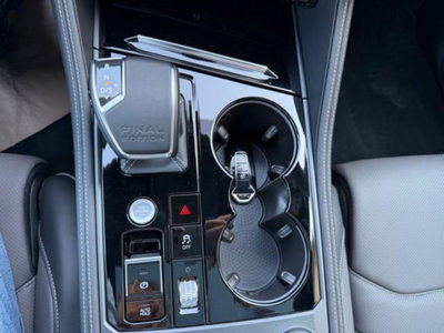 Volkswagen Touareg 3.0 V6 tdi scr R-Line Final Edition 286cv auto (17)