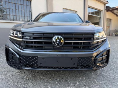 Volkswagen Touareg 3.0 V6 tdi scr R-Line Final Edition 286cv auto (2)