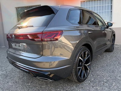 Volkswagen Touareg 3.0 V6 tdi scr R-Line Final Edition 286cv auto (6)