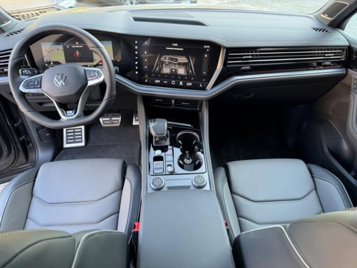 Volkswagen Touareg 3.0 V6 tdi scr R-Line Final Edition 286cv auto (9)