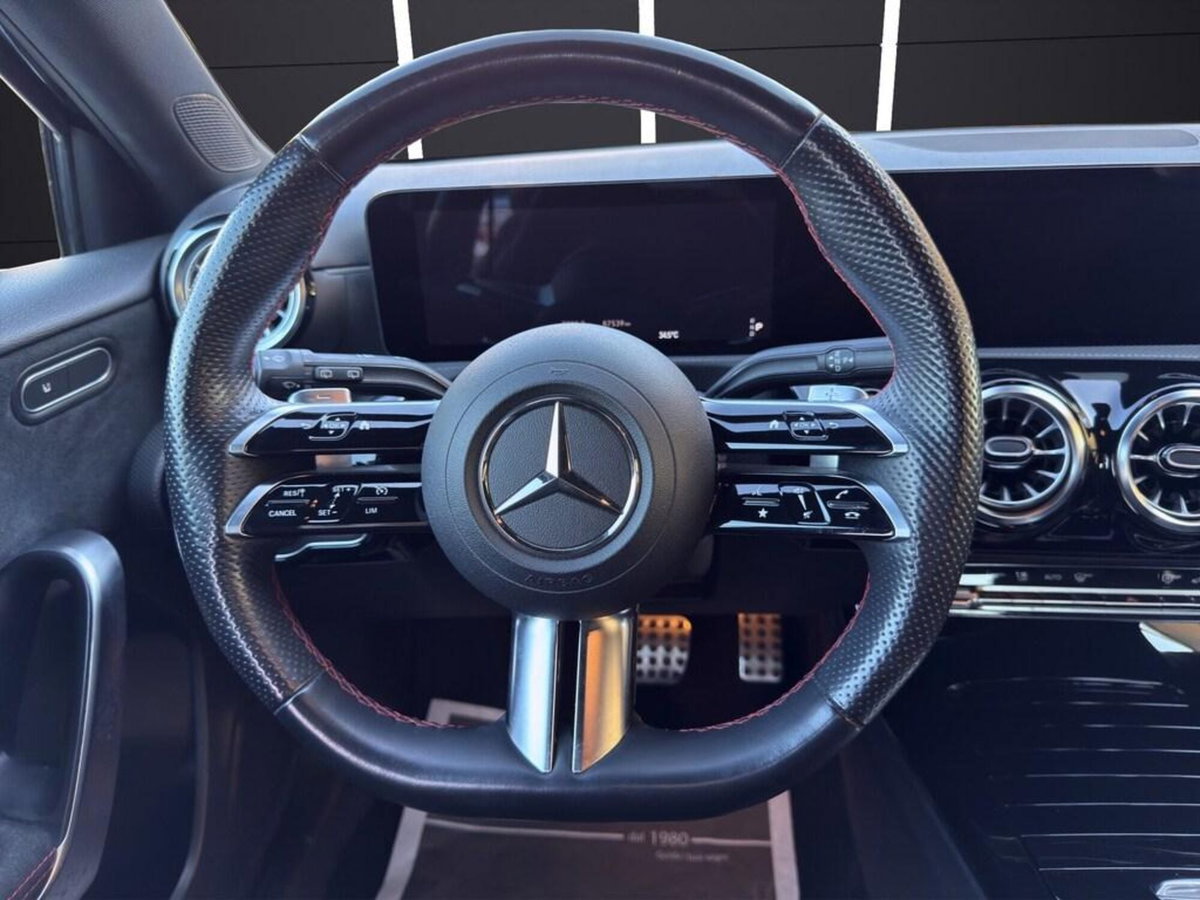 Mercedes-Benz Classe A 200 d AMG Line Premium Plus auto (10)