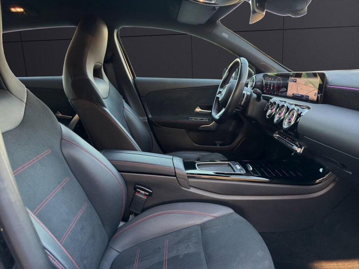 Mercedes-Benz Classe A 200 d AMG Line Premium Plus auto (14)