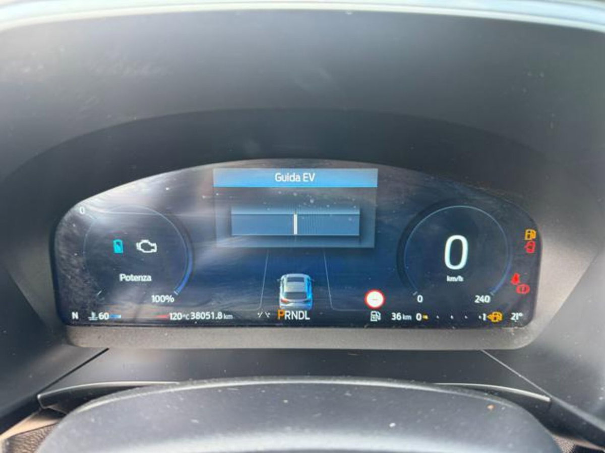 Ford Kuga 2.5 full hybrid Titanium 2wd 180cv auto (9)