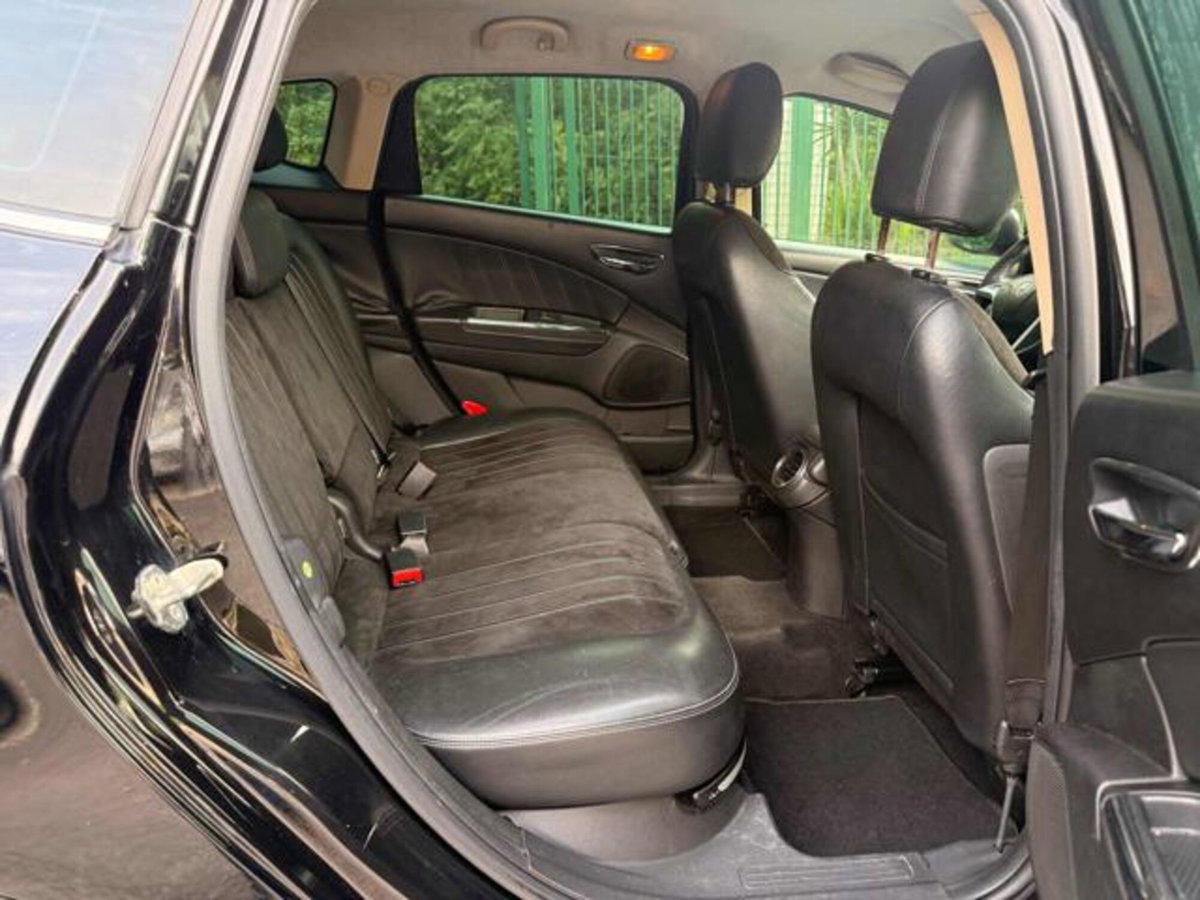 Lancia Delta 2.0 MJT DPF Executive (9)