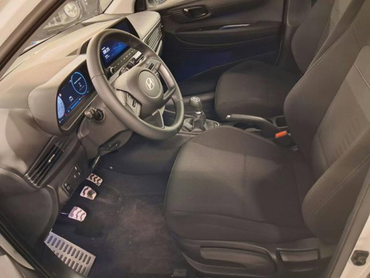 Hyundai Bayon 1.2 mpi Xline mt (14)