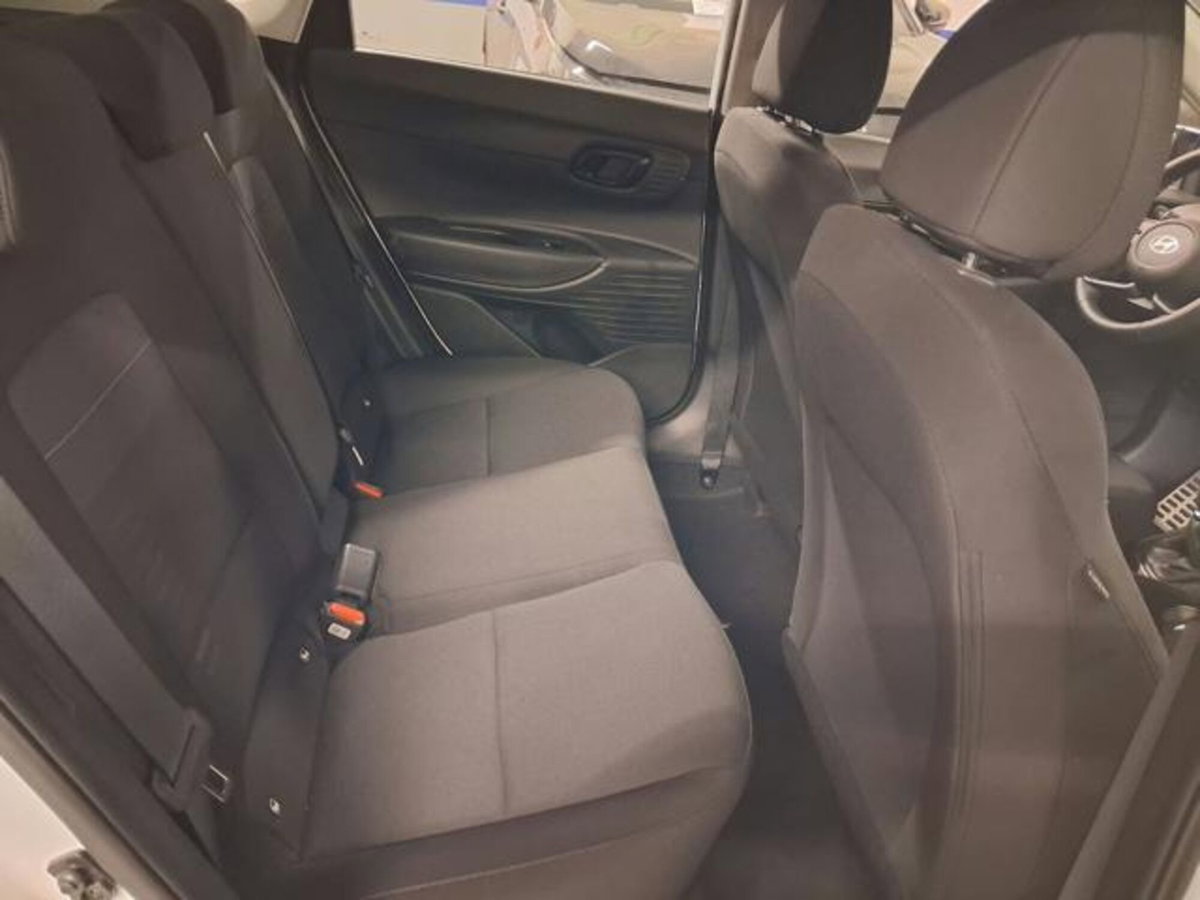 Hyundai Bayon 1.2 mpi Xline mt (16)
