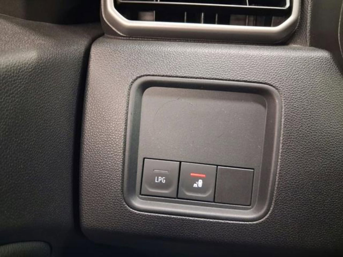 Dacia Duster 1.0 TCe GPL 4x2 Expression (17)
