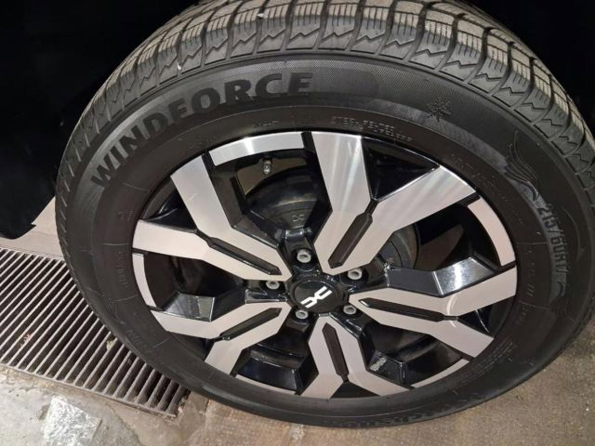 Dacia Duster 1.0 TCe GPL 4x2 Expression (9)