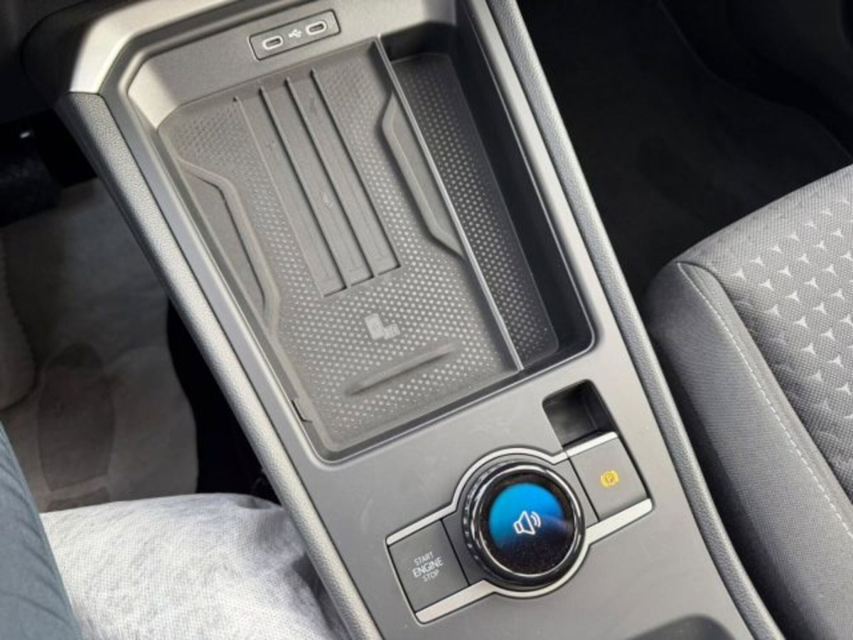 Volkswagen T-Roc 1.5 etsi Life 115cv dsg (14)