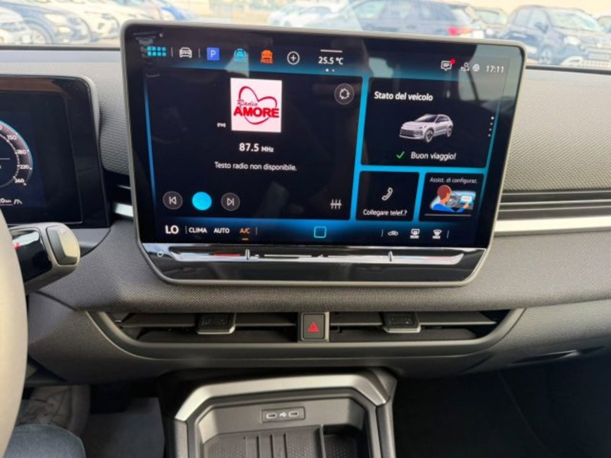 Volkswagen T-Roc 1.5 etsi Life 115cv dsg (15)