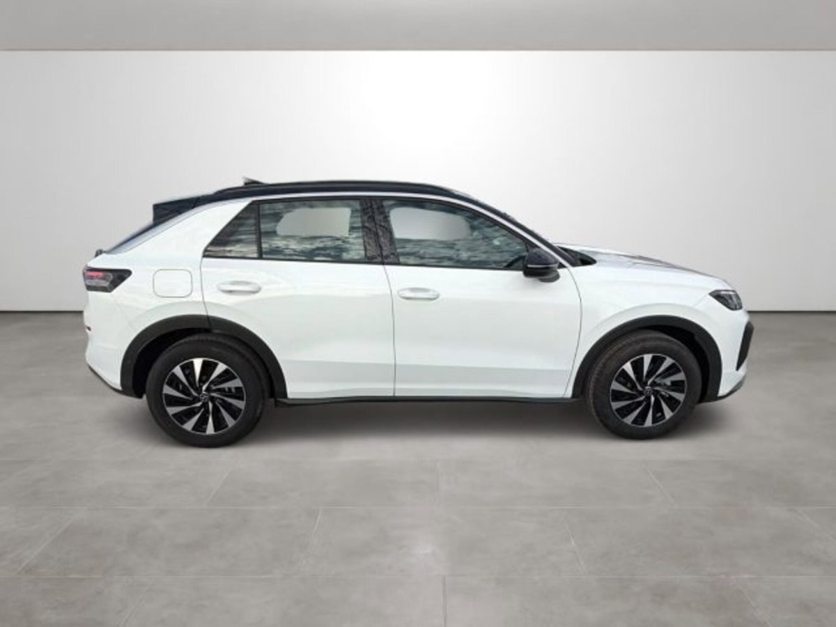 Volkswagen T-Roc 1.5 etsi Life 115cv dsg (8)