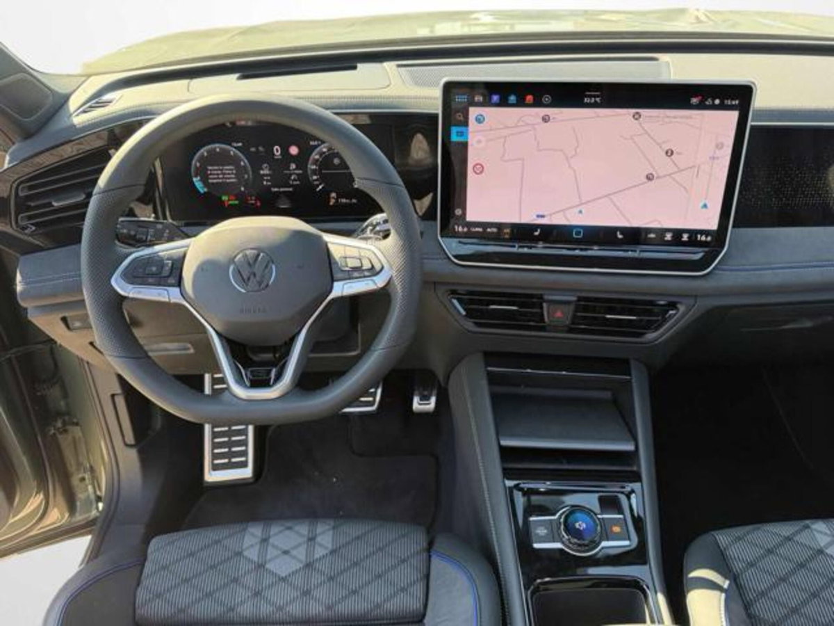 Volkswagen Tiguan 1.5 etsi R-Line 150cv dsg (10)