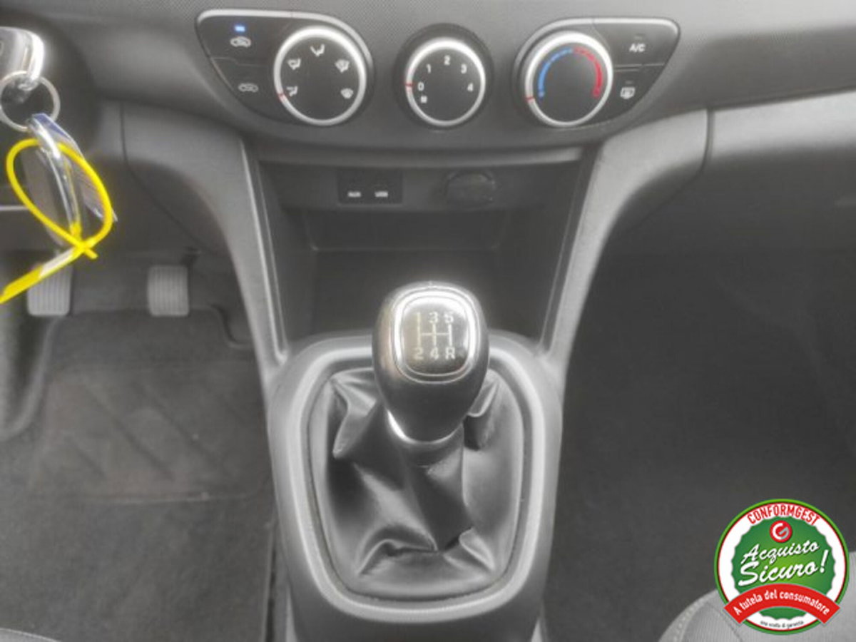 Hyundai i10 1.0 MPI Tech (15)