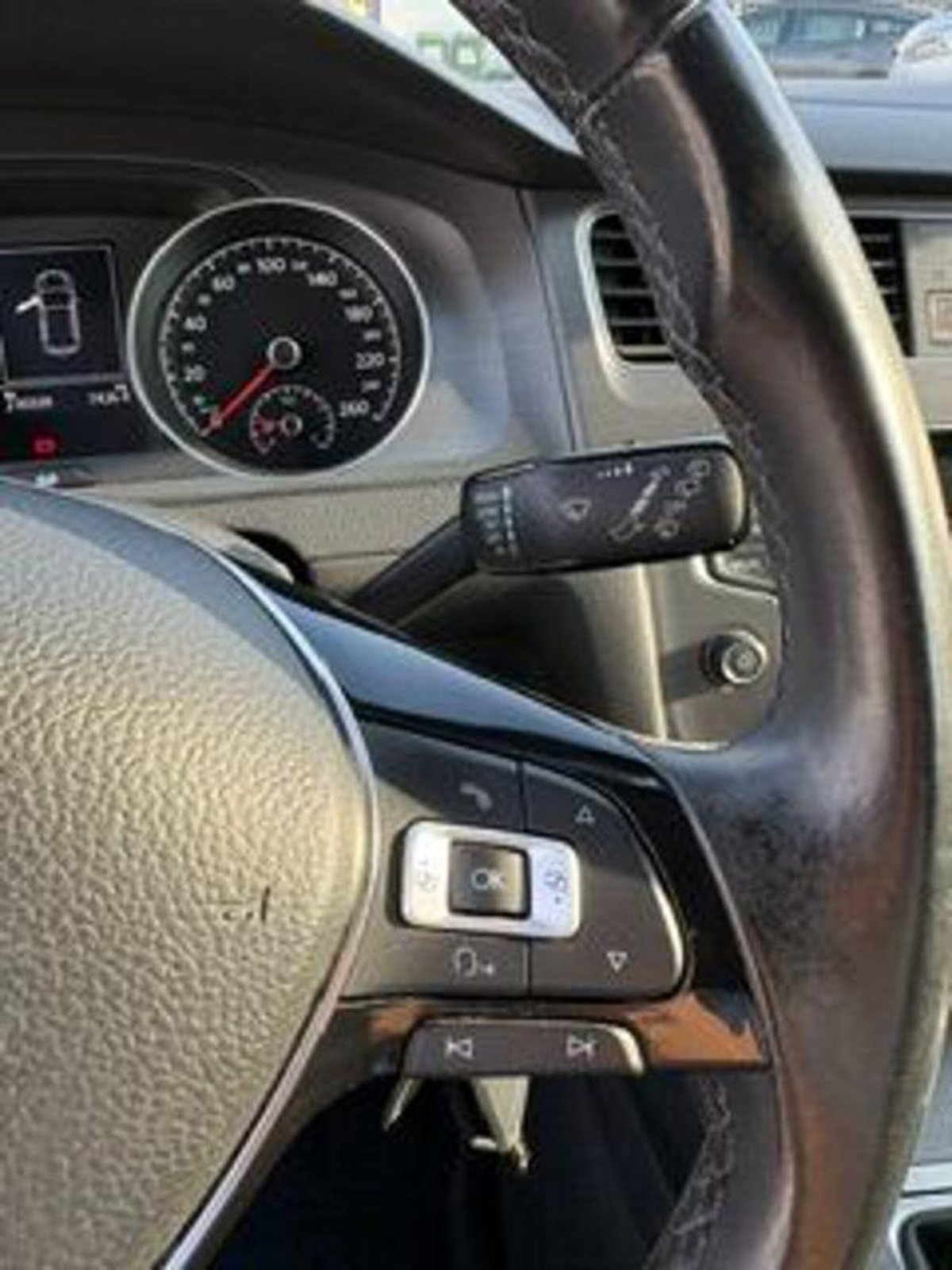 Volkswagen Golf 1.6 TDI DPF 5p. BlueMotion (13)