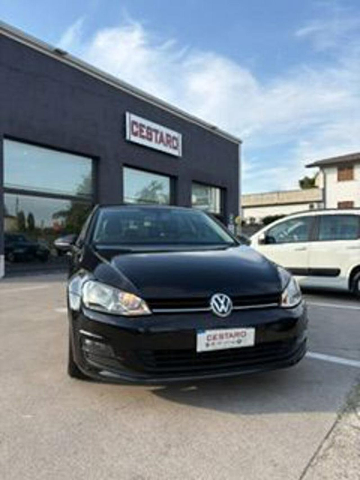 Volkswagen Golf 1.6 TDI DPF 5p. BlueMotion (2)