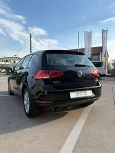 Volkswagen Golf 1.6 TDI DPF 5p. BlueMotion (6)