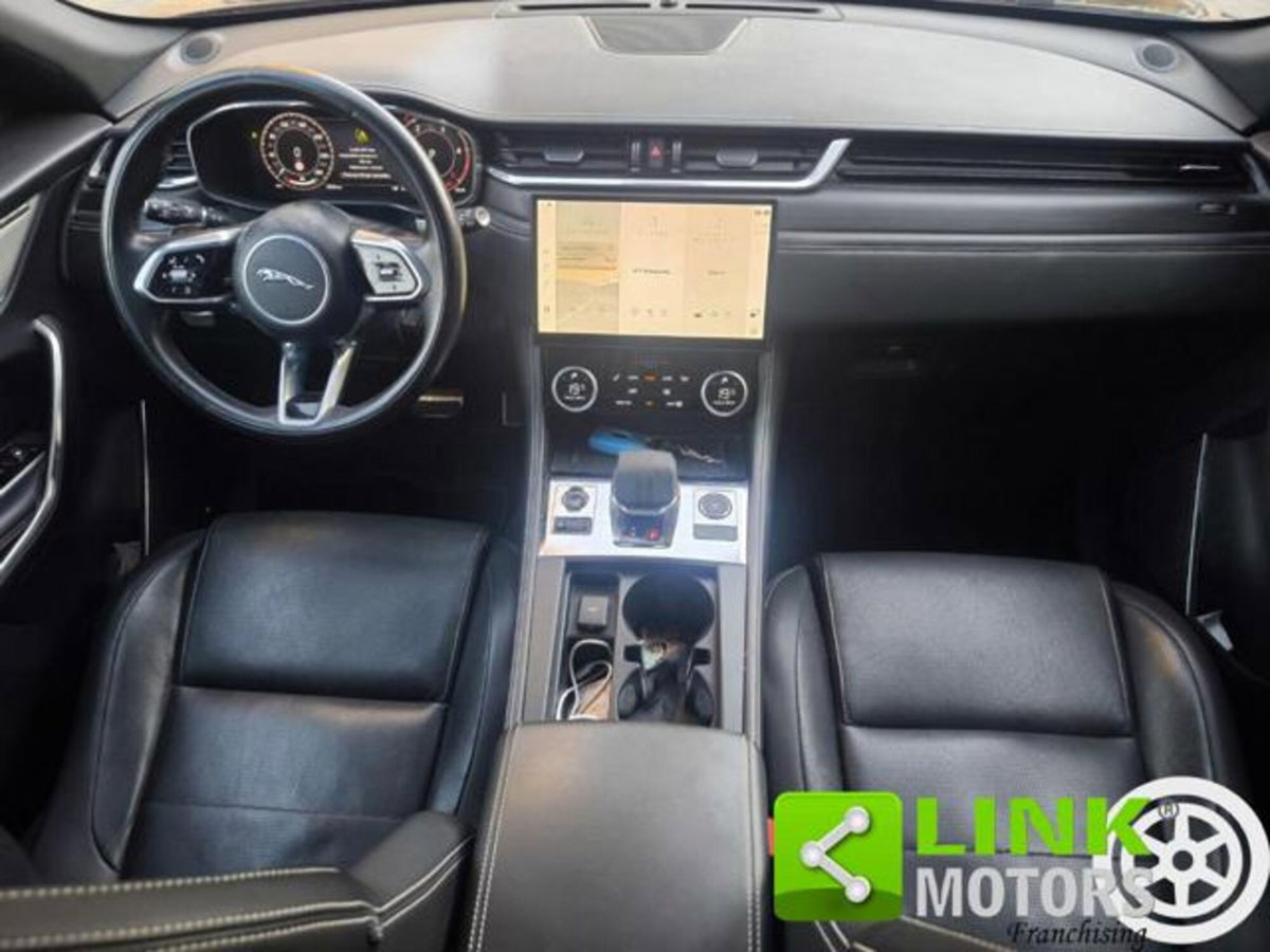 Jaguar F-Pace 2.0 D 204 CV AWD aut. R-Dynamic HSE (6)