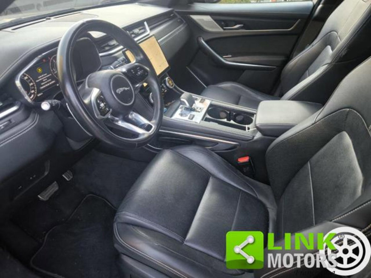 Jaguar F-Pace 2.0 D 204 CV AWD aut. R-Dynamic HSE (7)