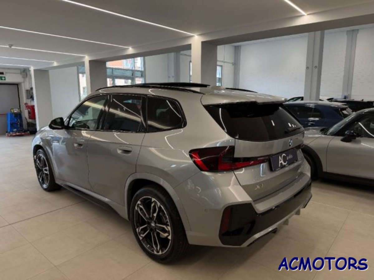 BMW X1 xDrive 23i Msport (3)