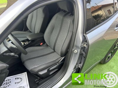 Peugeot 2008 1.2 puretech Allure s&s 100cv (9)