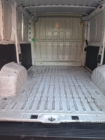 Citroen Jumper Furgone 28 BlueHDi 120 S&S PC-TN Furgone Business (14)