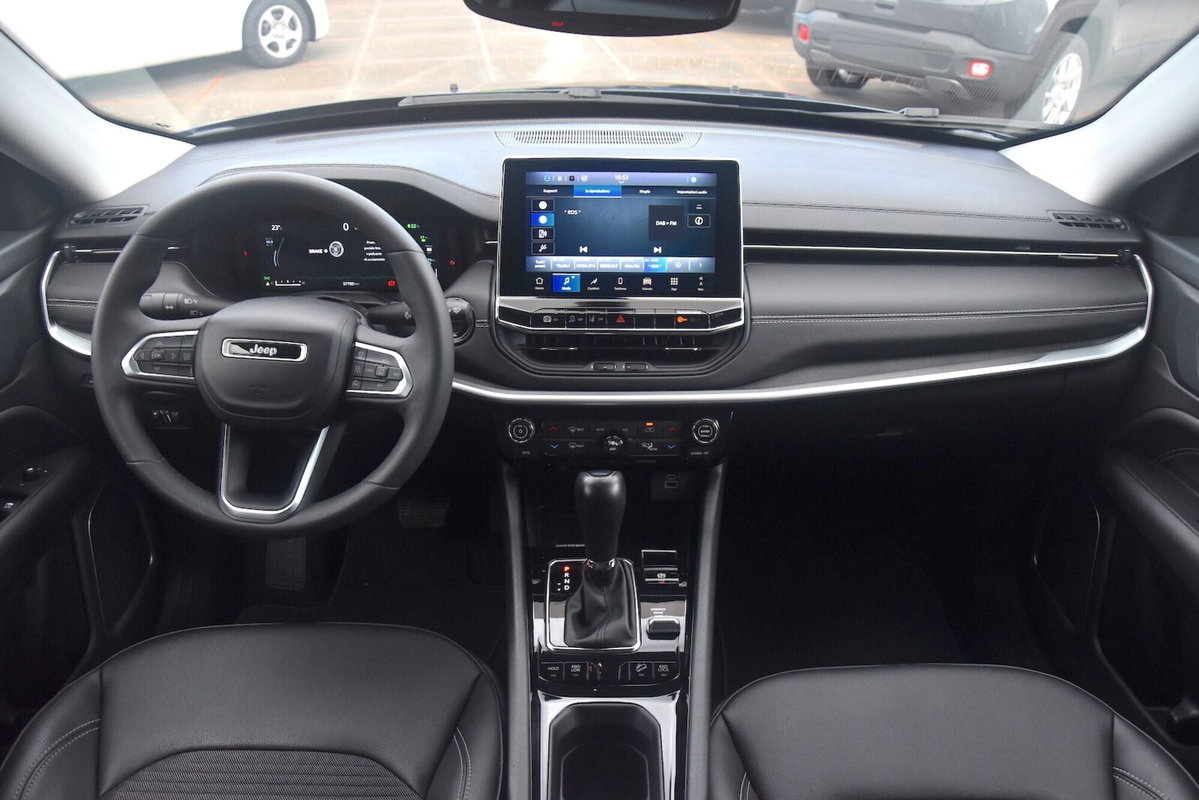 Jeep Compass 1.3 T4 190CV PHEV AT6 4xe Limited (10)
