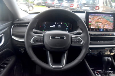 Jeep Compass 1.3 T4 190CV PHEV AT6 4xe Limited (19)