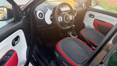 Renault Twingo 1.0 SCe Live (10)