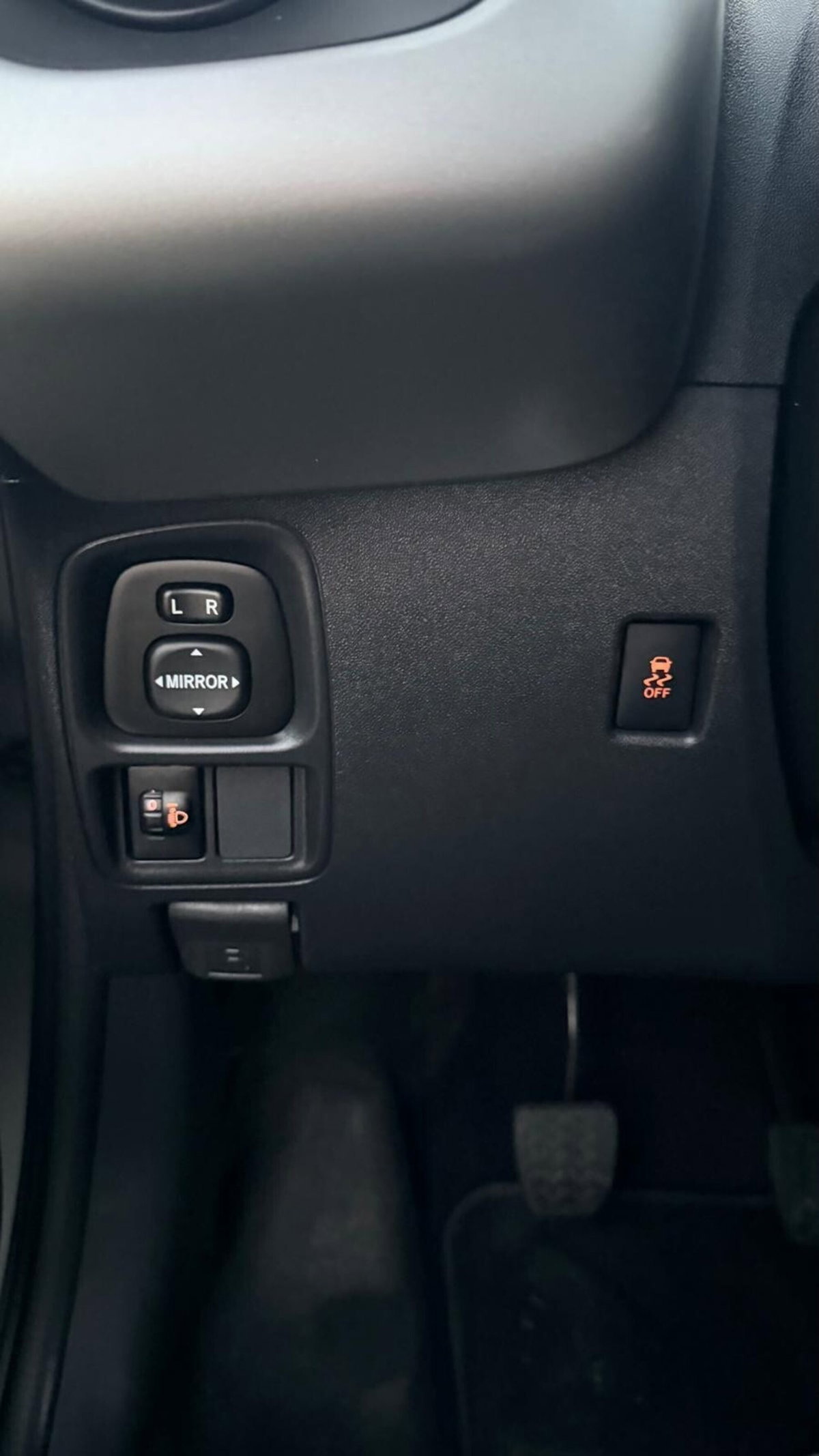 Citroen C1 C1 PureTech 82 5 porte Shine (17)