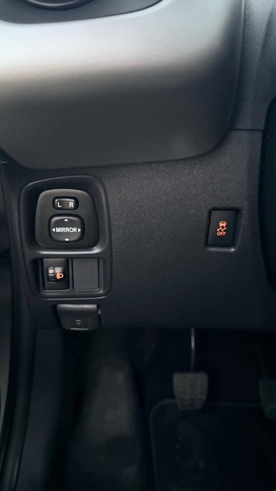 Citroen C1 C1 PureTech 82 5 porte Shine (17)