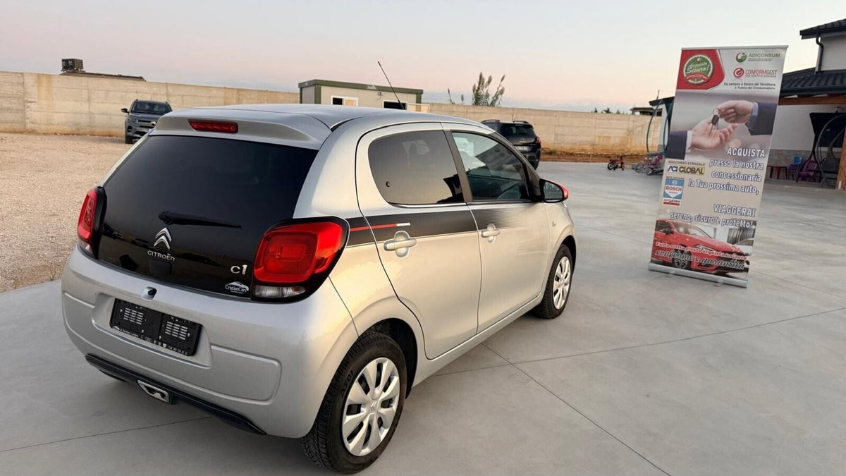 Citroen C1 C1 PureTech 82 5 porte Shine (8)