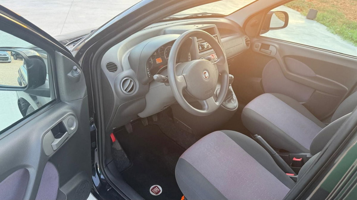 Fiat Panda 1.2 Emotion (9)