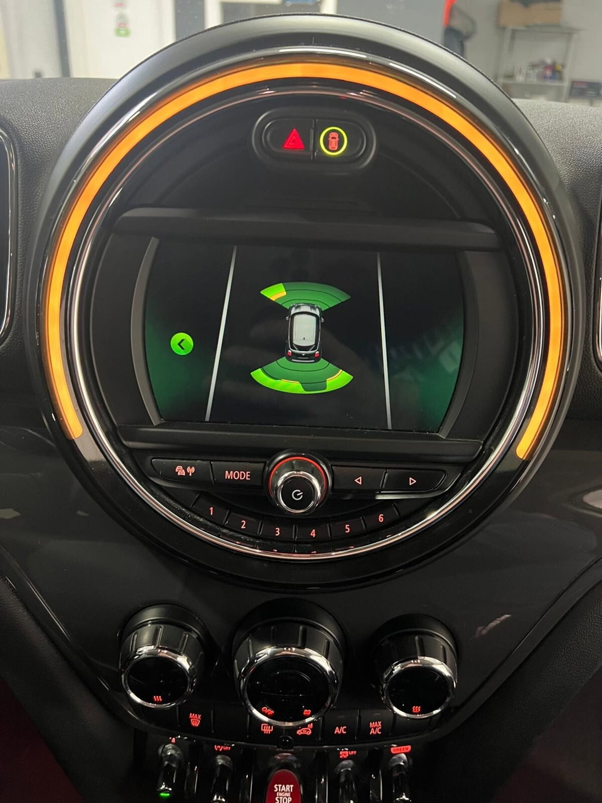 MINI Mini Countryman 2.0 Cooper D Essential Countryman (20)